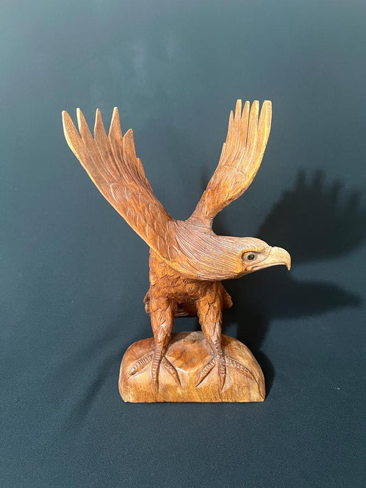 Águila madera